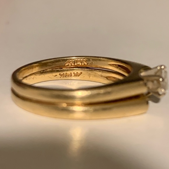 SOLD 14k gold engagement ring - Picture 3 of 4